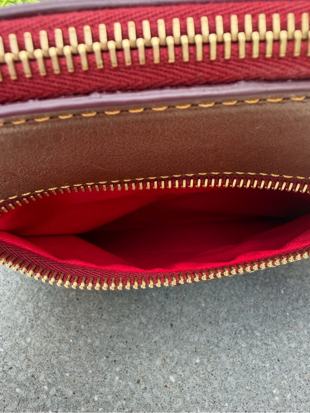 Dooney & Bourke Brown Florentine Leather shoulder bag - Picture 4 of 16